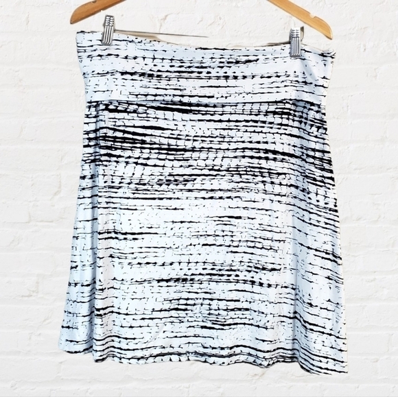 *3/$30 ❤️ 𝅺cynthia Rowley Black & White Midi A Line Skirt Size XL - Picture 1 of 9